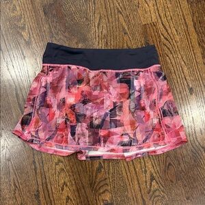 Stylish Pink Patterned Women's Skirt skort Lululemon 4